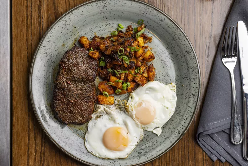 Image: steak and eggs