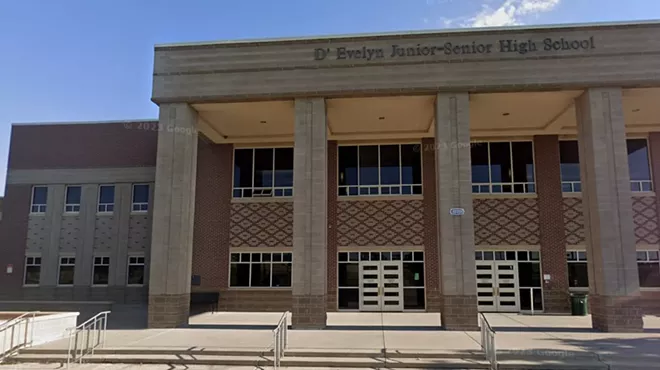 D'Evelyn Junior/Senior High School
