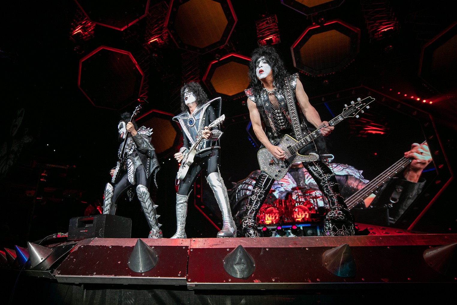 Photos of KISS at Pepsi Center in Denver on the End of the Road