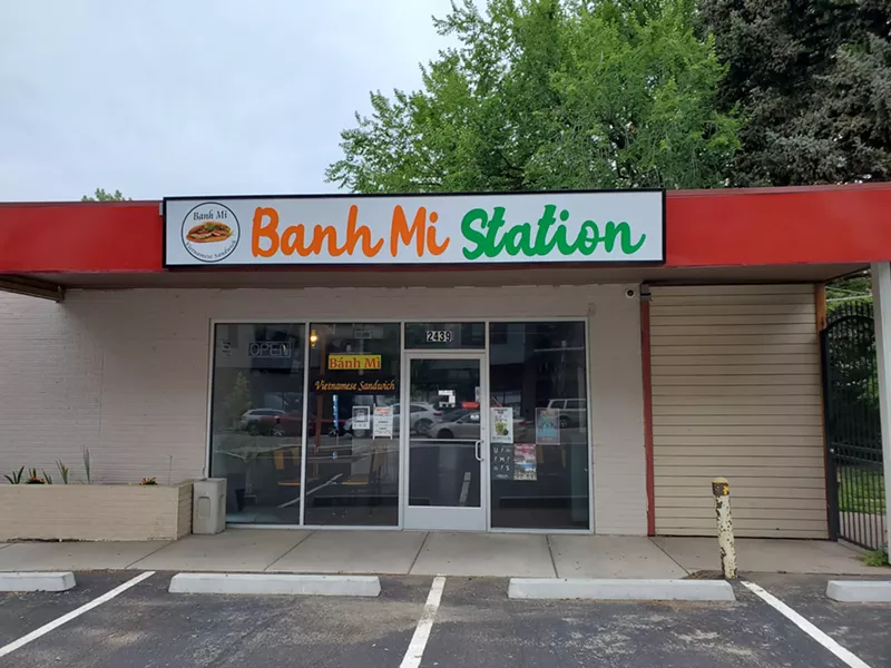 Image: A new sign makes it clear what this spot specializes in.
