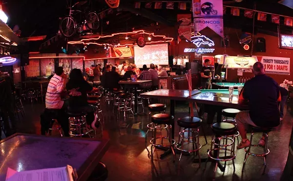 Image: Long Shots Bar and Grill