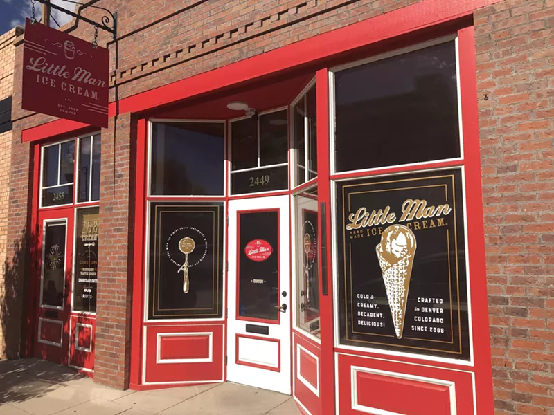 Image: storefront of ice cream shop