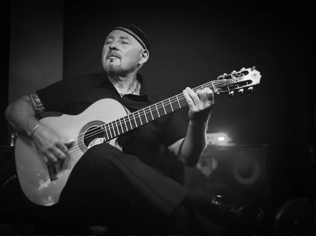 Miguel Espinoza fuses jazz and flamenco music.
