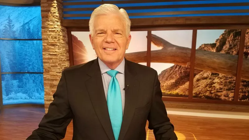 Image: Mike Landess on the Channel 2 news set.