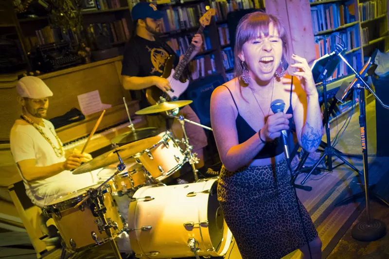 Image: Molly Zackary performs at Mutiny Information Cafe.