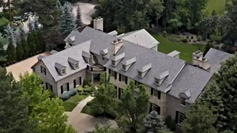 Image: A look at 40 Polo Club Circle from the air.