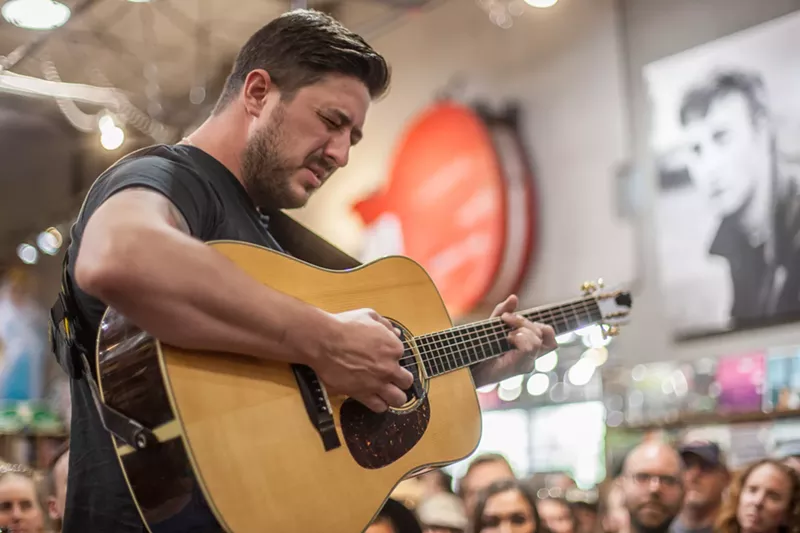 Image: Mumford & Sons played Twist & Shout on August 16, 2019.