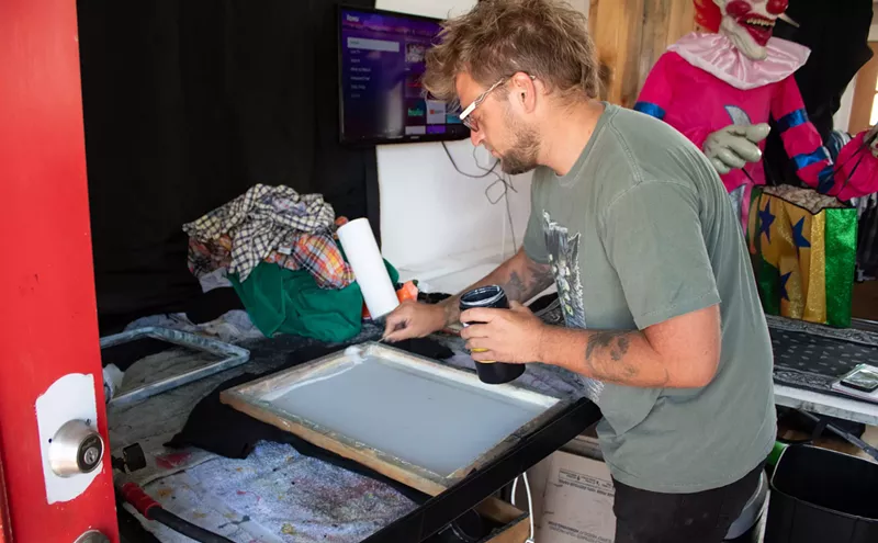 Image: UV Magic: Local Artist Uses the Sun to Print Images Onto T-Shirts