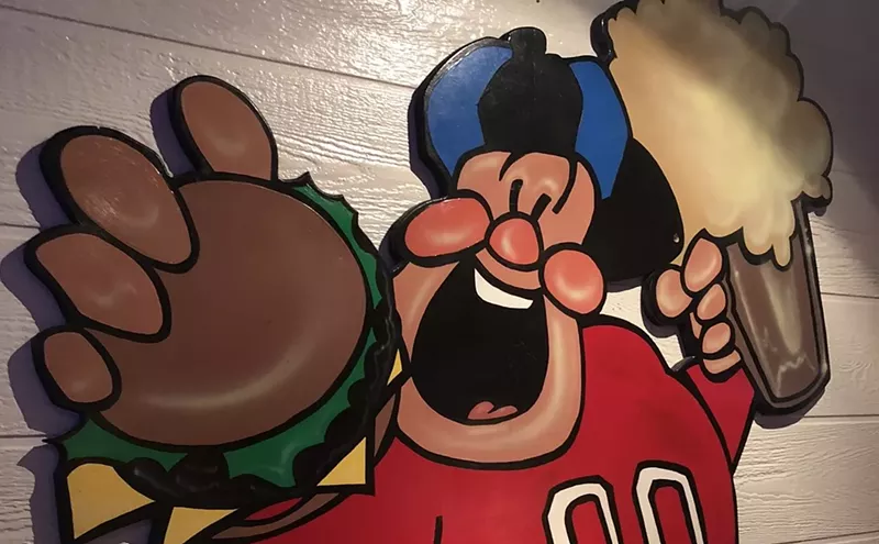 Image: Neighborhood Bars: Fat Boy's Delivers on the Promise of Its Name
