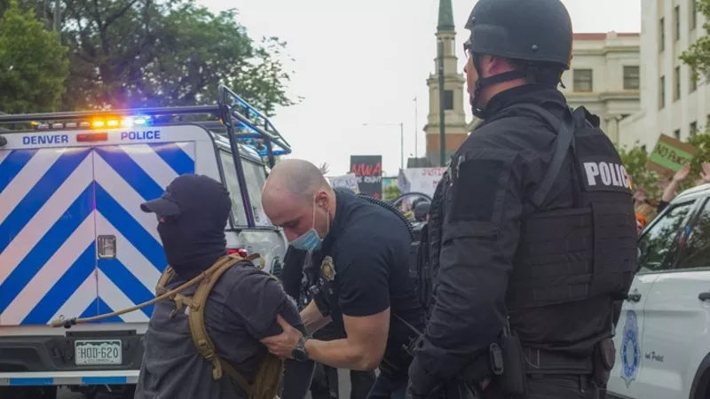Image: Arrests in most Denver Police districts fell in 2020 despite busts related to that year's social-justice protests.