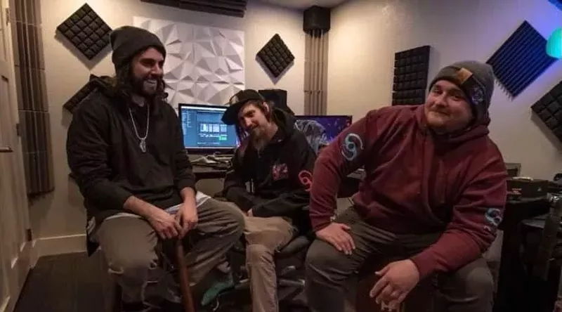 Image: PhLo, Cap'n Swivler, MR Truman of Oddio.Files.
