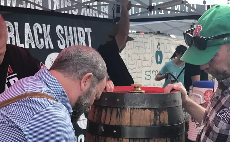 Image: Oktoberfest Is Canceled, but You Can Still Lift a Liter of Lager