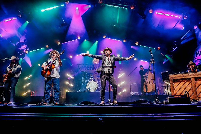 Old Crow Medicine Show plays Dillon and Mishawaka this weekend.