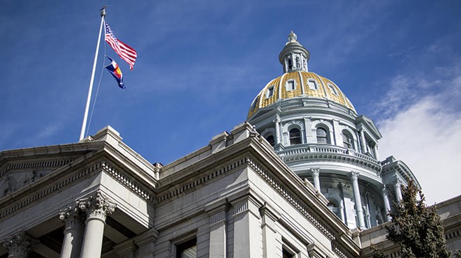 Colorado capitol with flag