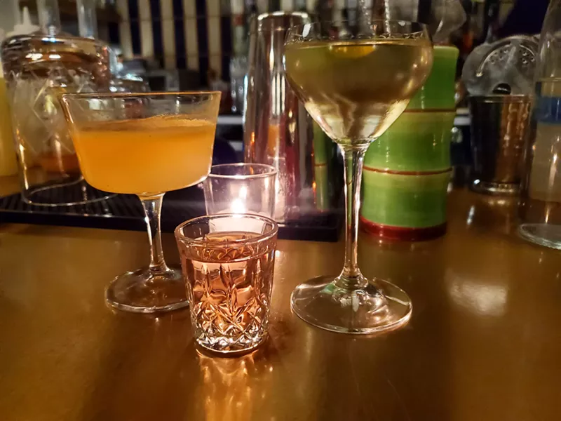 Image: various cocktails on a bar