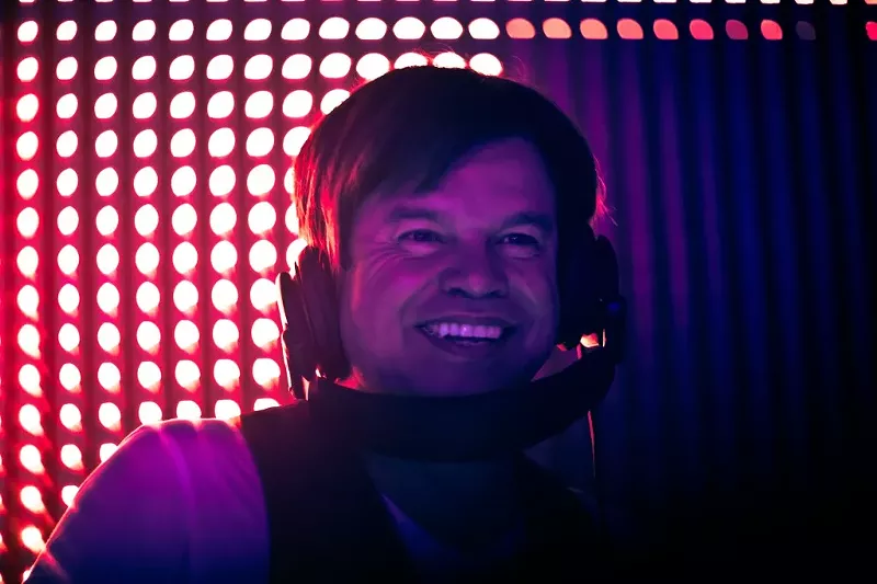 Image: Paul Oakenfold is keeping it simple: two turntables plus two SC500 CD/USBs.