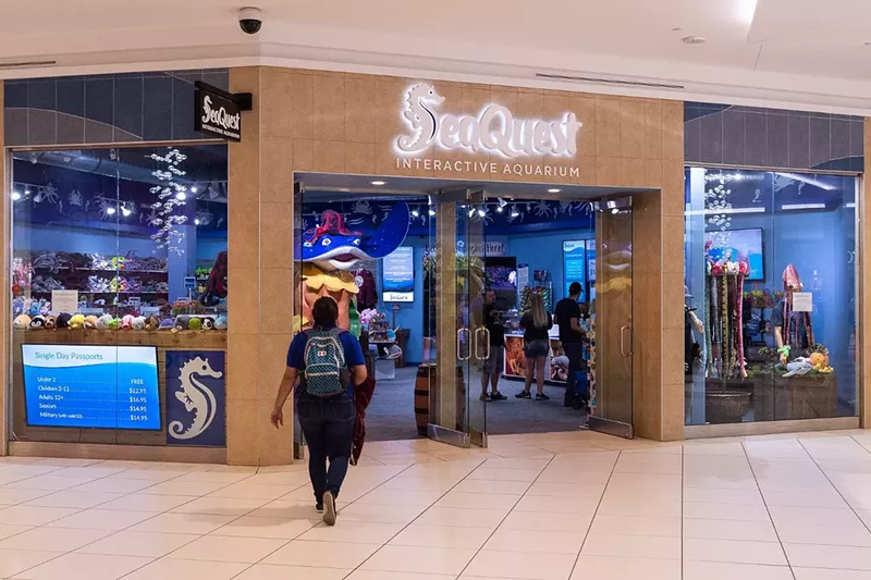 Image: The entrance to SeaQuest Littleton in Southwest Plaza includes a souvenir shop.