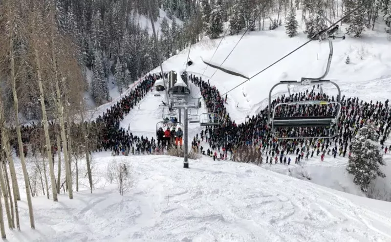 Image: Vail's International Student Workers Feel Left Out in the Cold Over High Housing Costs