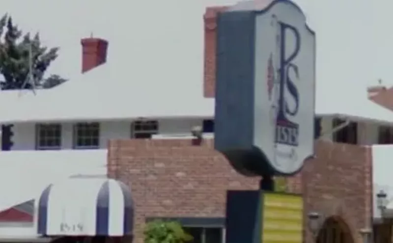 BEST BOWLING ALLEY ATMOSPHERE WITHOUT LANES 2006 Harry's Bar Best