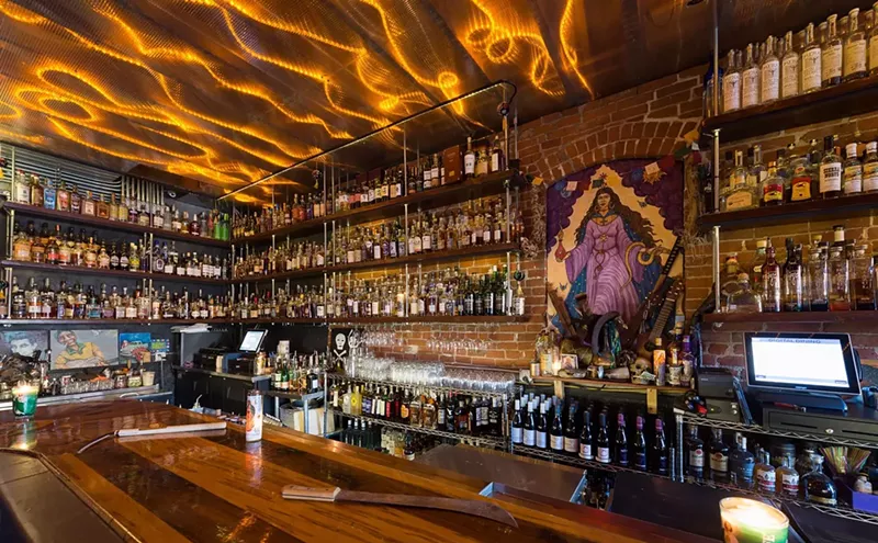 Image: Raise a Glass: Finn's Manor Turning Ten This Weekend