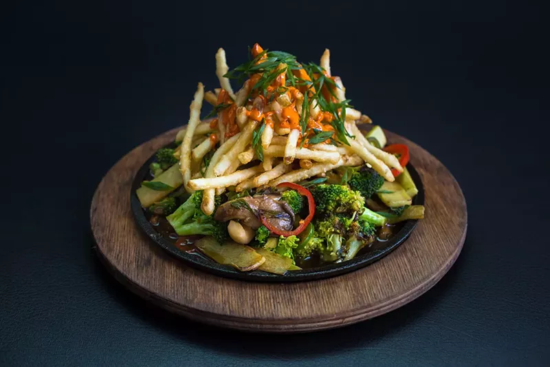 Image: Take a chance on the brócoli saltado at Señor Bear.