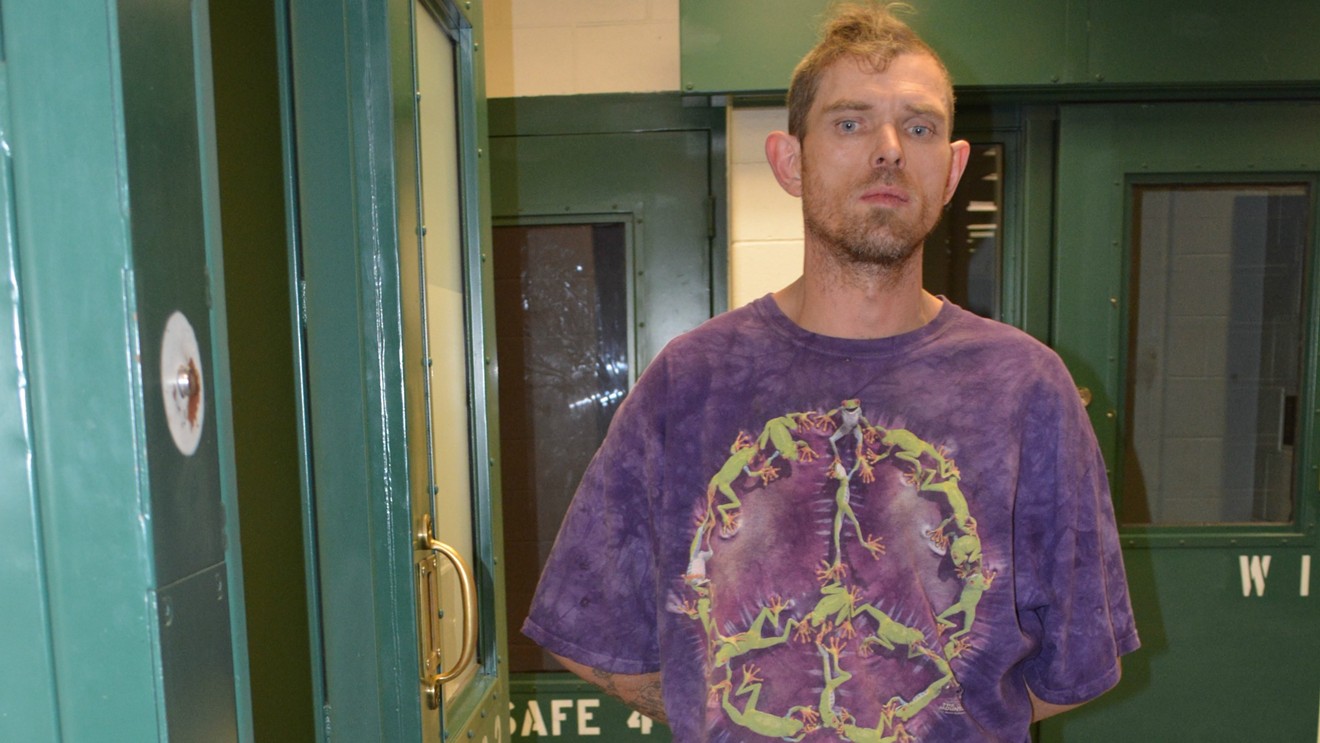 When Richard Darling was taken into custody for Rey Pesina's murder, he was wearing a T-shirt adorned with a peace sign.