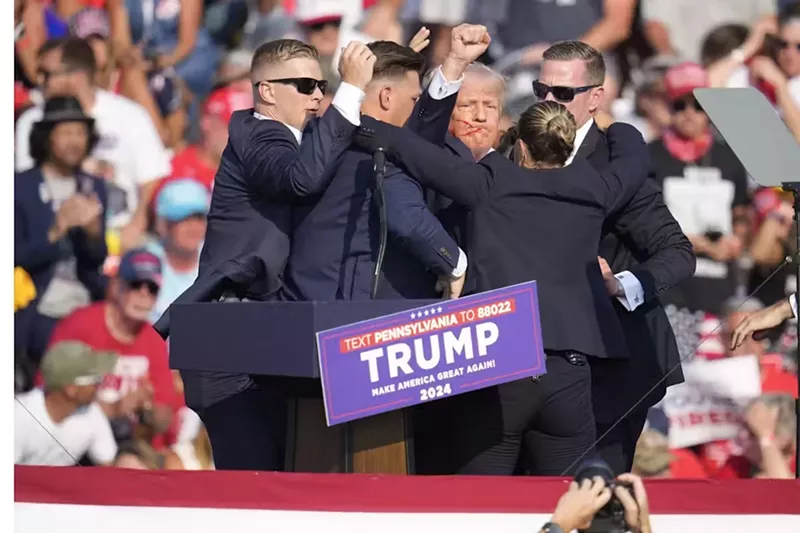 Image: trump after assassination attempt