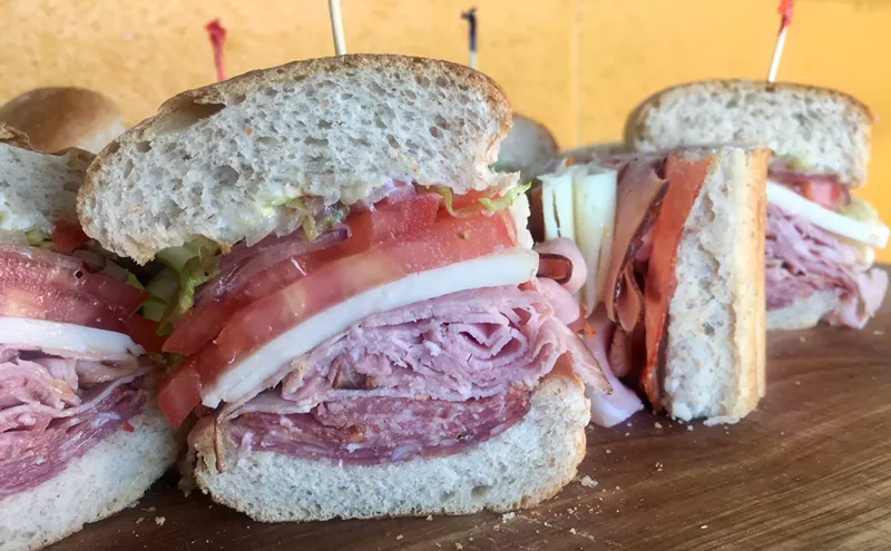 Image: Six Specials and Parties for Super Bowl Sunday