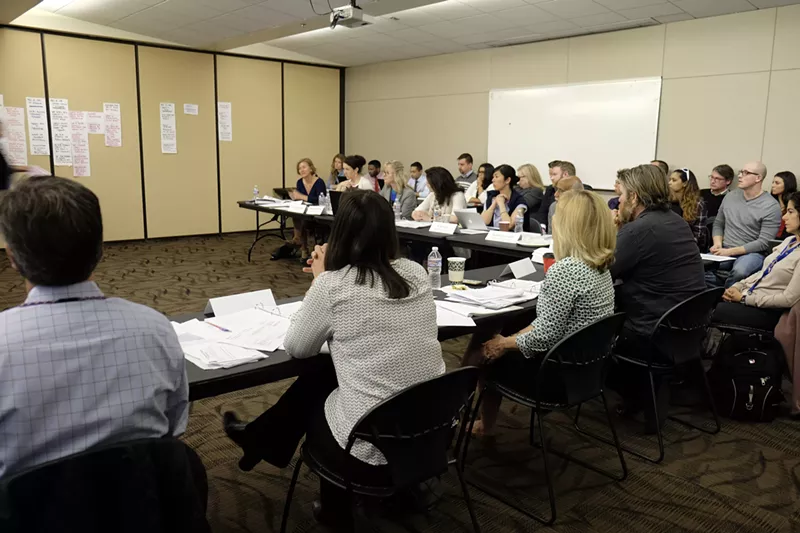 Image: The Social Consumption Advisory Committee met for the last time on April 6.