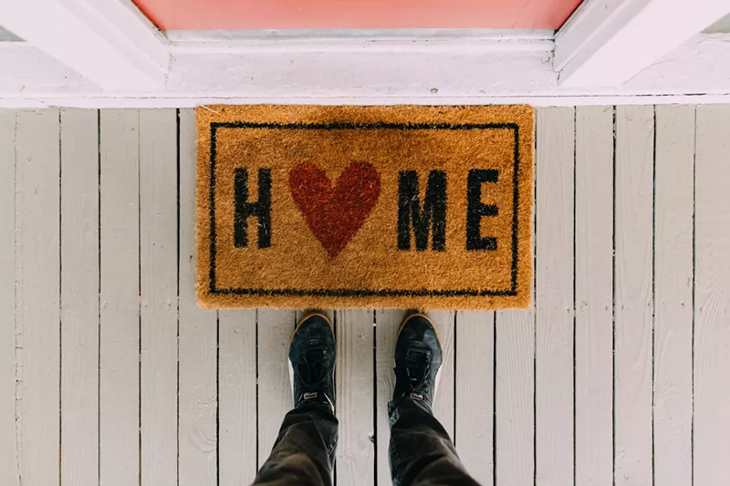 Image: It's time to stay at home.