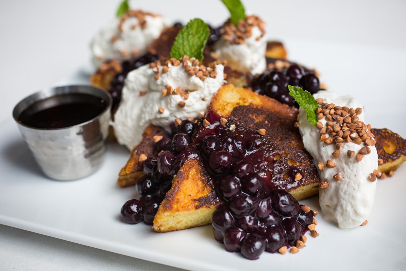 You won’t find French toast like this in a food court.
