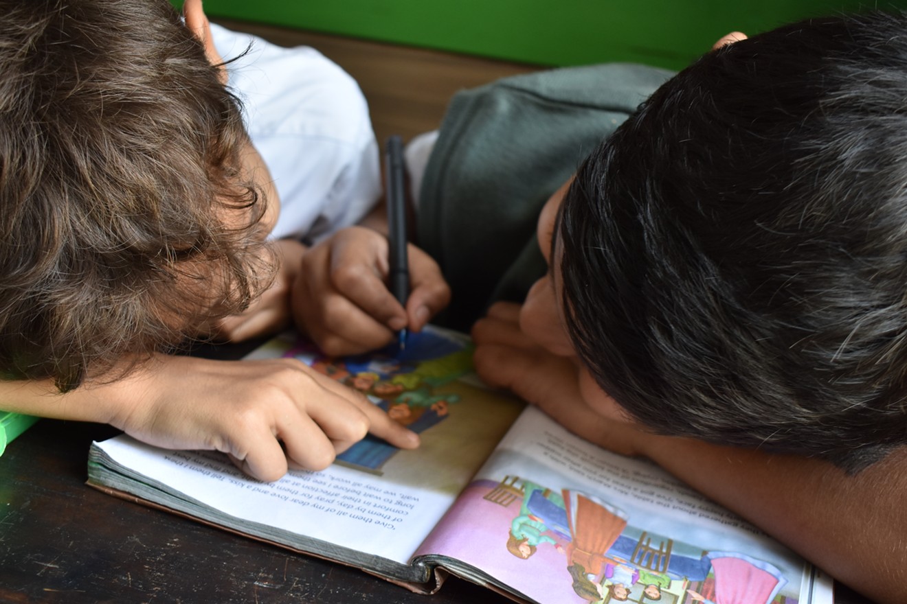 hispanic children reading