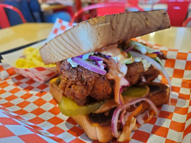 Image: The spicy fried chicken sandwich at Kickin Chicken comes on Texas Toast.