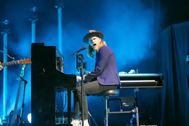 Image: The Lumineers performing at Fiddler's Green, August 25, 2017.