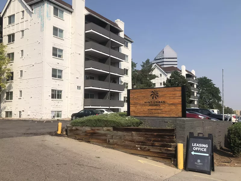 Image: Tenants at the Mint Urban Infinity apartment complex filed a class-action lawsuit last fall.