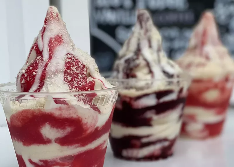 Image: ice cream sundaes