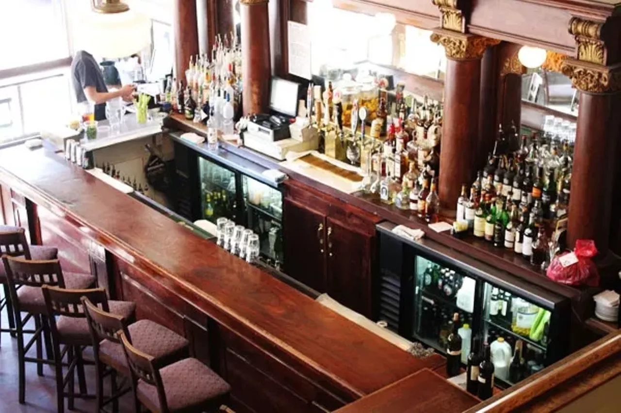 The Corner Bar Boulder American, Bars and Clubs Restaurant