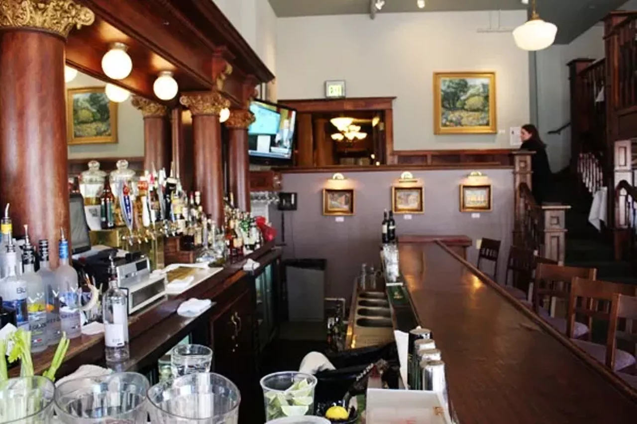 The Corner Bar Boulder American, Bars and Clubs Restaurant