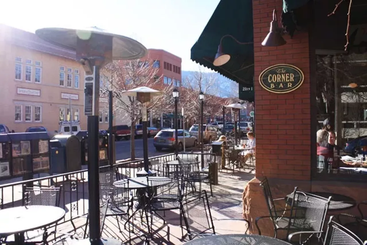 The Corner Bar Boulder American, Bars and Clubs Restaurant