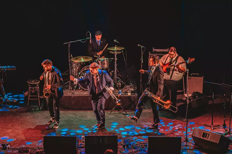 Image: The Dendrites have a new EP, Lunchin' With the Dendrites.