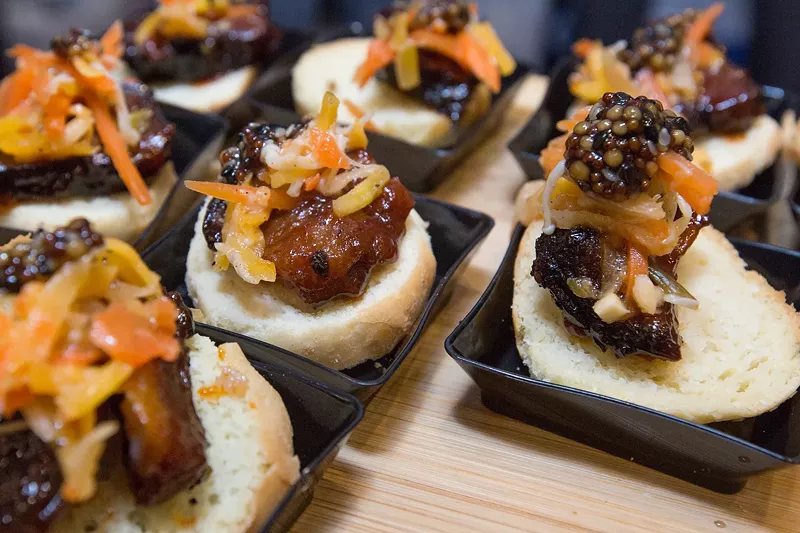 Image: Tempting bites of glazed pork from Il Porcellino at 2017's Chochon555.