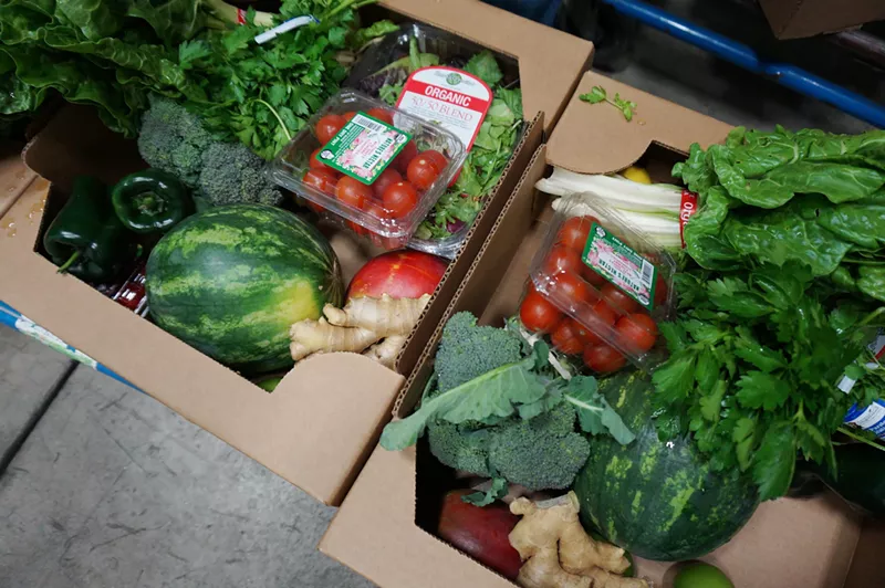 Image: The standard Gobox filled with organic produce from Grower's Organic.