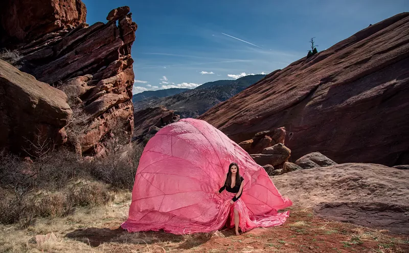 Image: The Pink Parachute Project Depicts Graceful Women's Strength