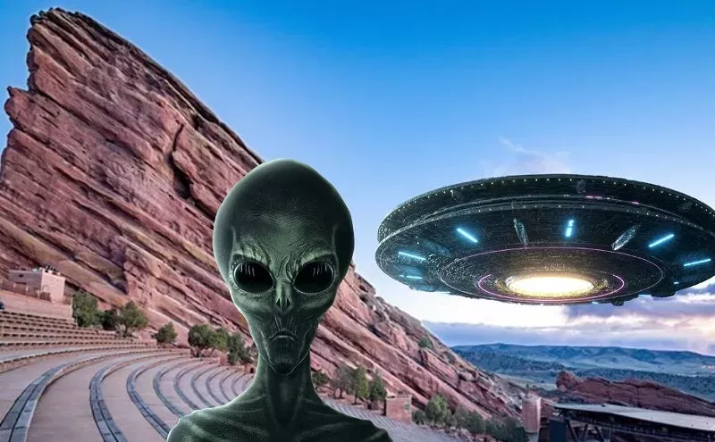 Image: Things Are Looking Up in Colorado: Is It Aliens? UFOs? Balloon Boy?
