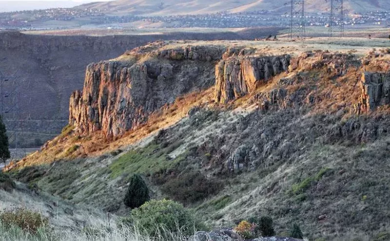 Image: Things Are Looking Up: Ten Breweries Near Colorado Hiking Trails