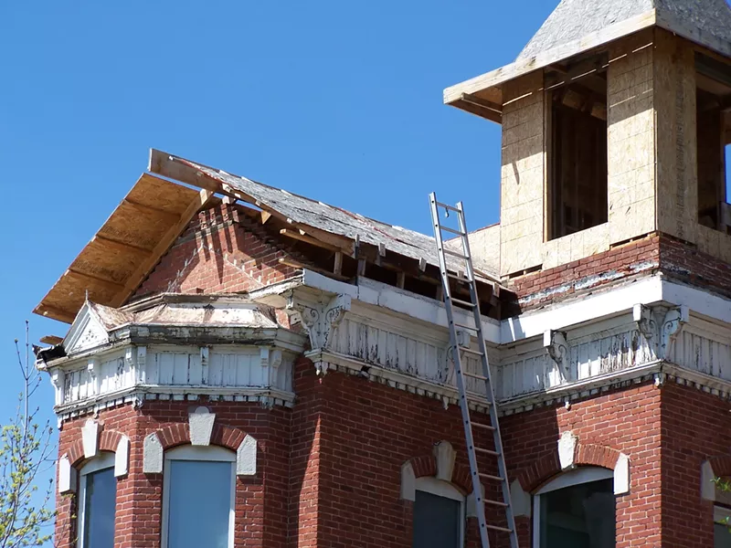 Image: The Bosler House was left open to the elements in 2008.