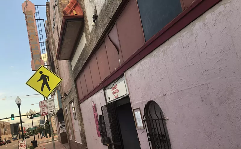 Image: Timeo's Theatre Bar Is Santa Fe Drive's Historic Neighborhood Watering Hole