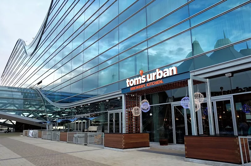 Image: Welcome to Denver International Airport. May we pour you a beer?
