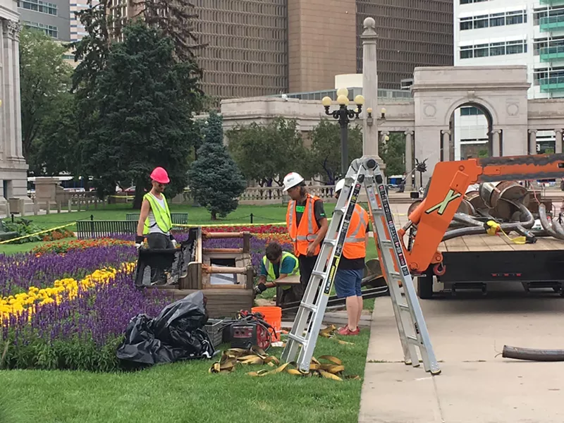Image: Rescue attempts fall flat in Civic Center Park.