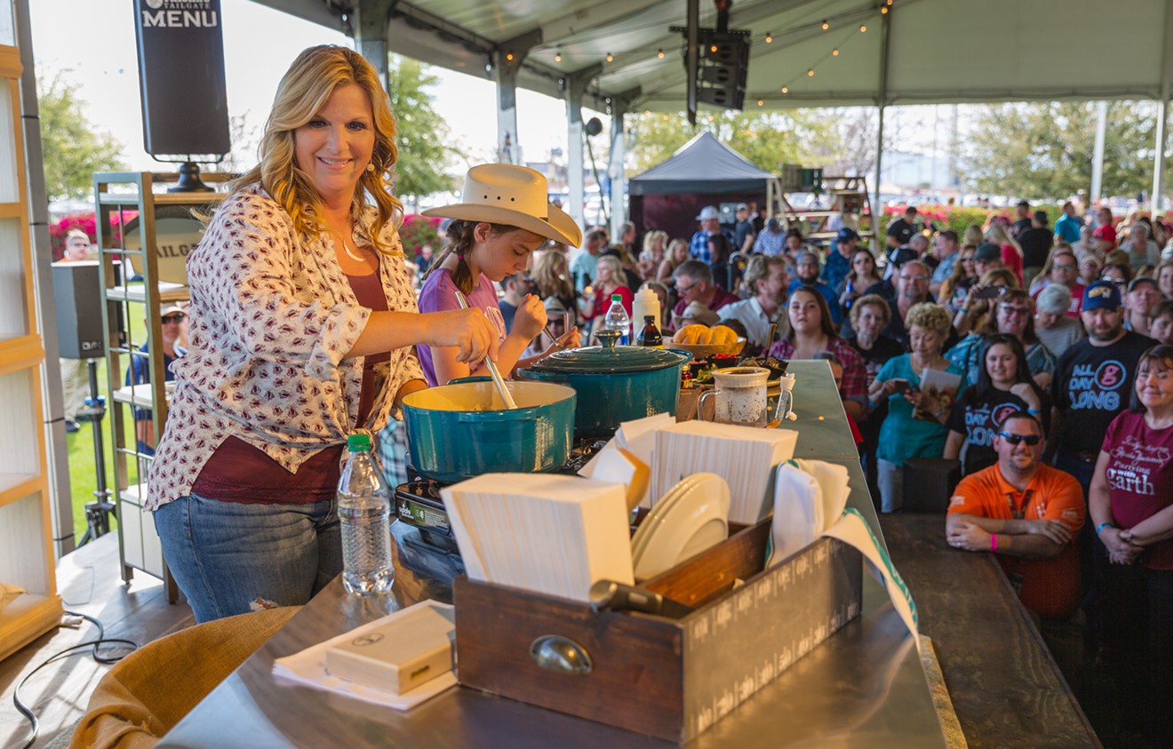 Trisha Yearwood's throwing a tailgate party ahead of Garth Brooks's Denver concert.
